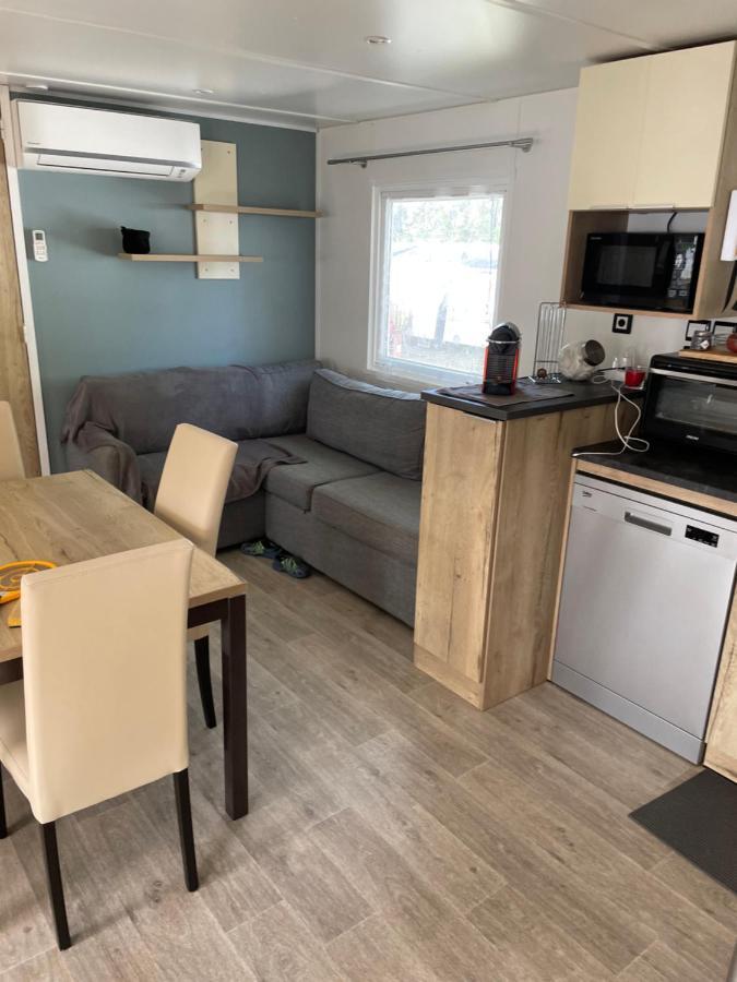 Mobil Home 6 Personnes Camping 4 Etoiles Bonne Anse La Palmyre Les Mathes Kamer foto
